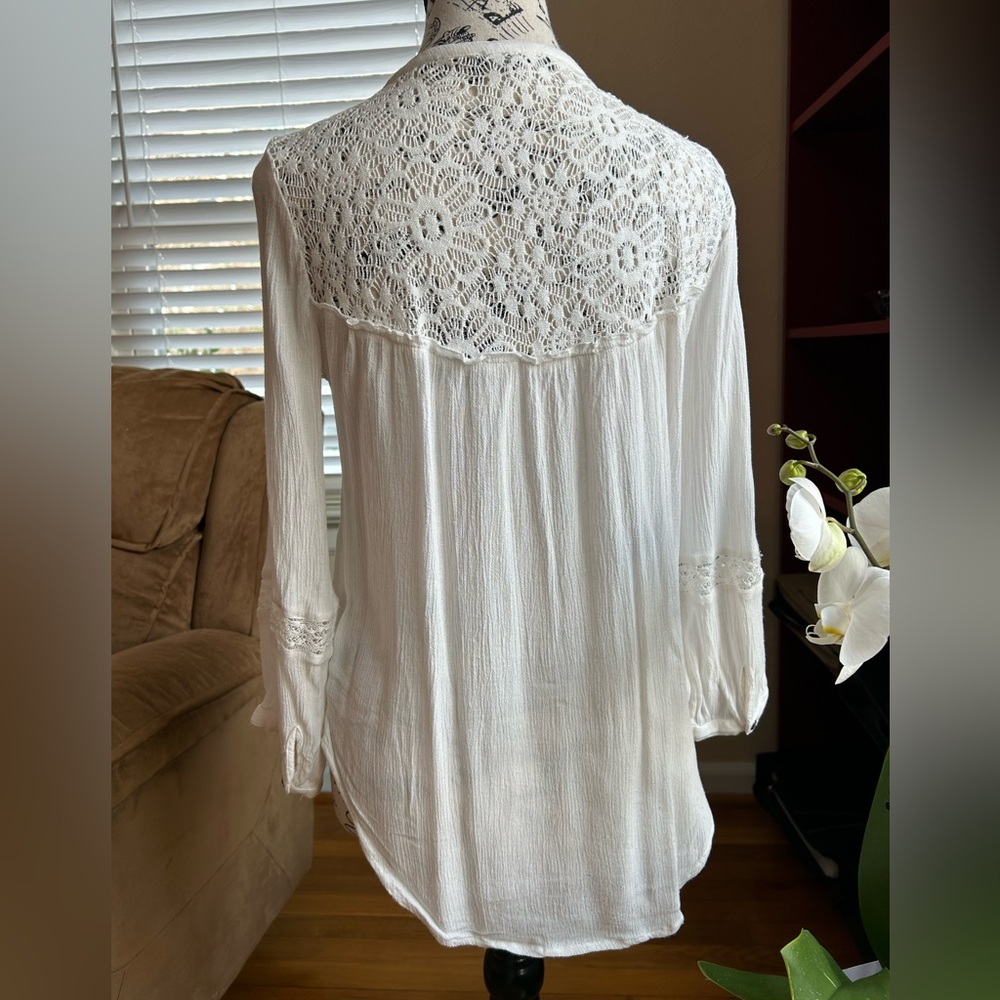 American Eagle Boho Crochet Button Down Blouse - image 4